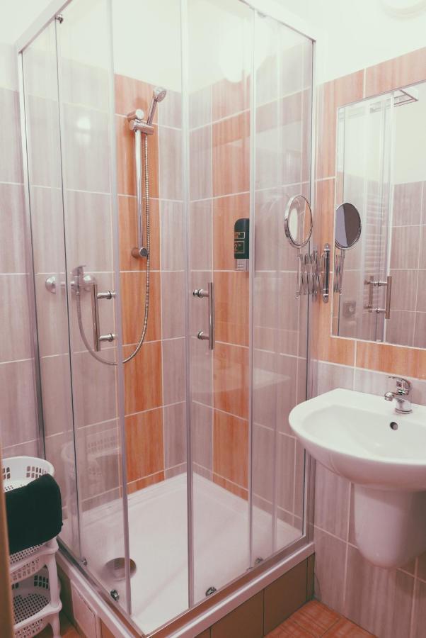 Volary Mestsky Hotel Bobik מראה חיצוני תמונה