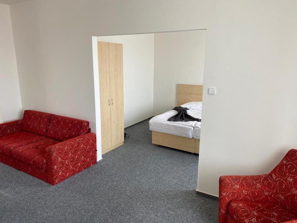 Volary Mestsky Hotel Bobik מראה חיצוני תמונה