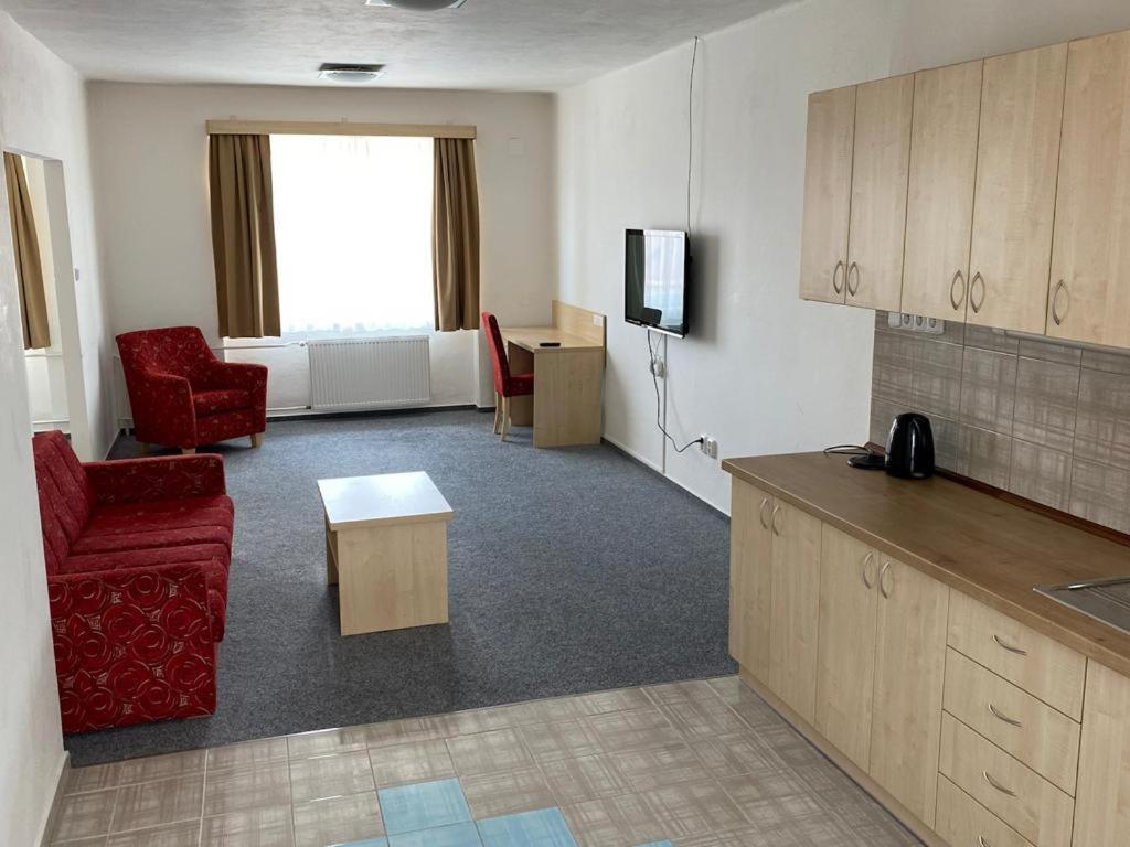 Volary Mestsky Hotel Bobik מראה חיצוני תמונה